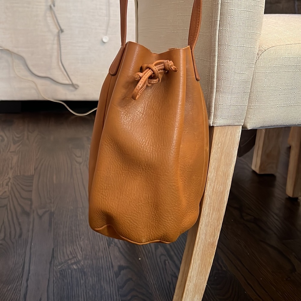 Steven Alan leather bucket bag!